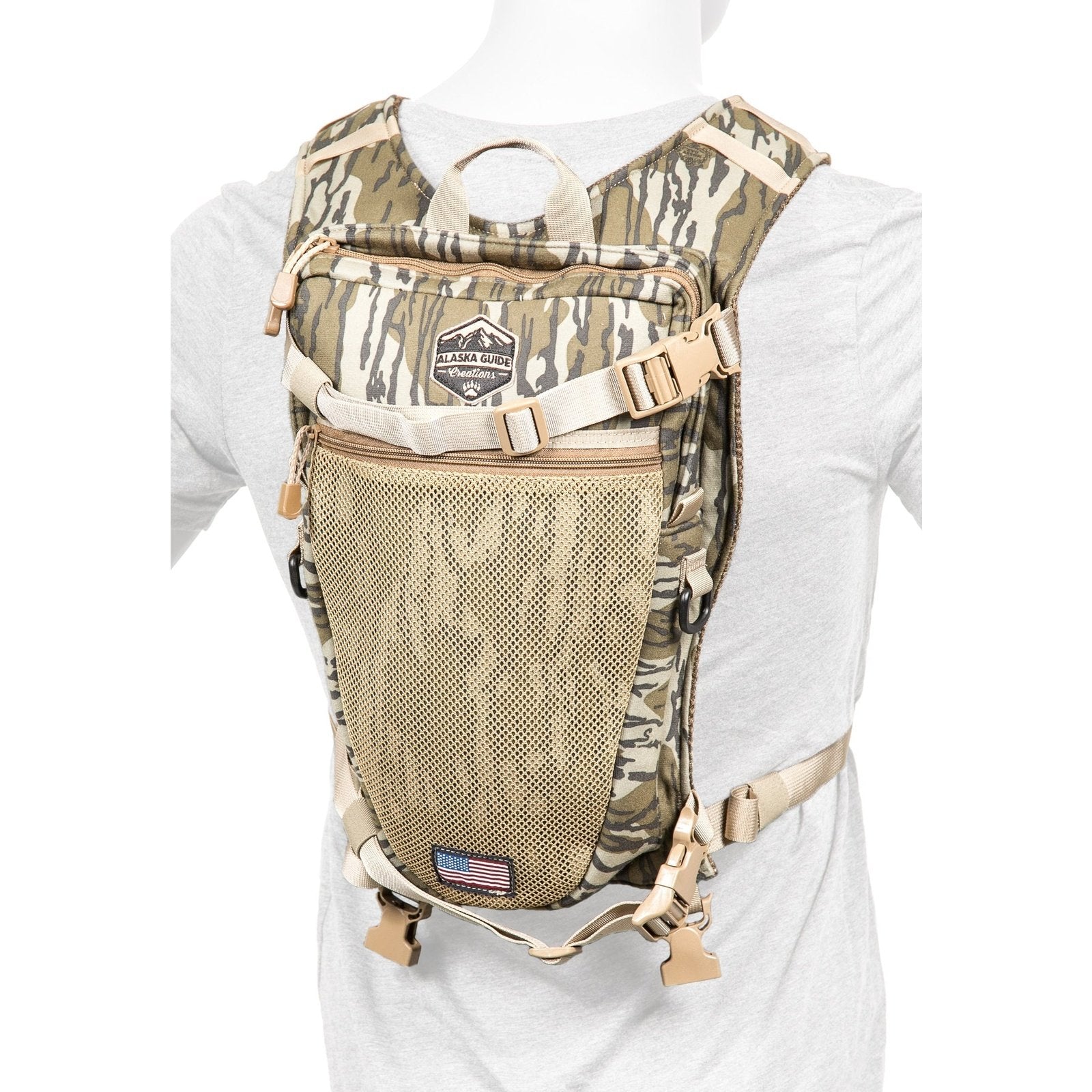 Stalker Hydration Pack Hydration Pack Alaska Guide Creations Mossy Oak Bottomland 